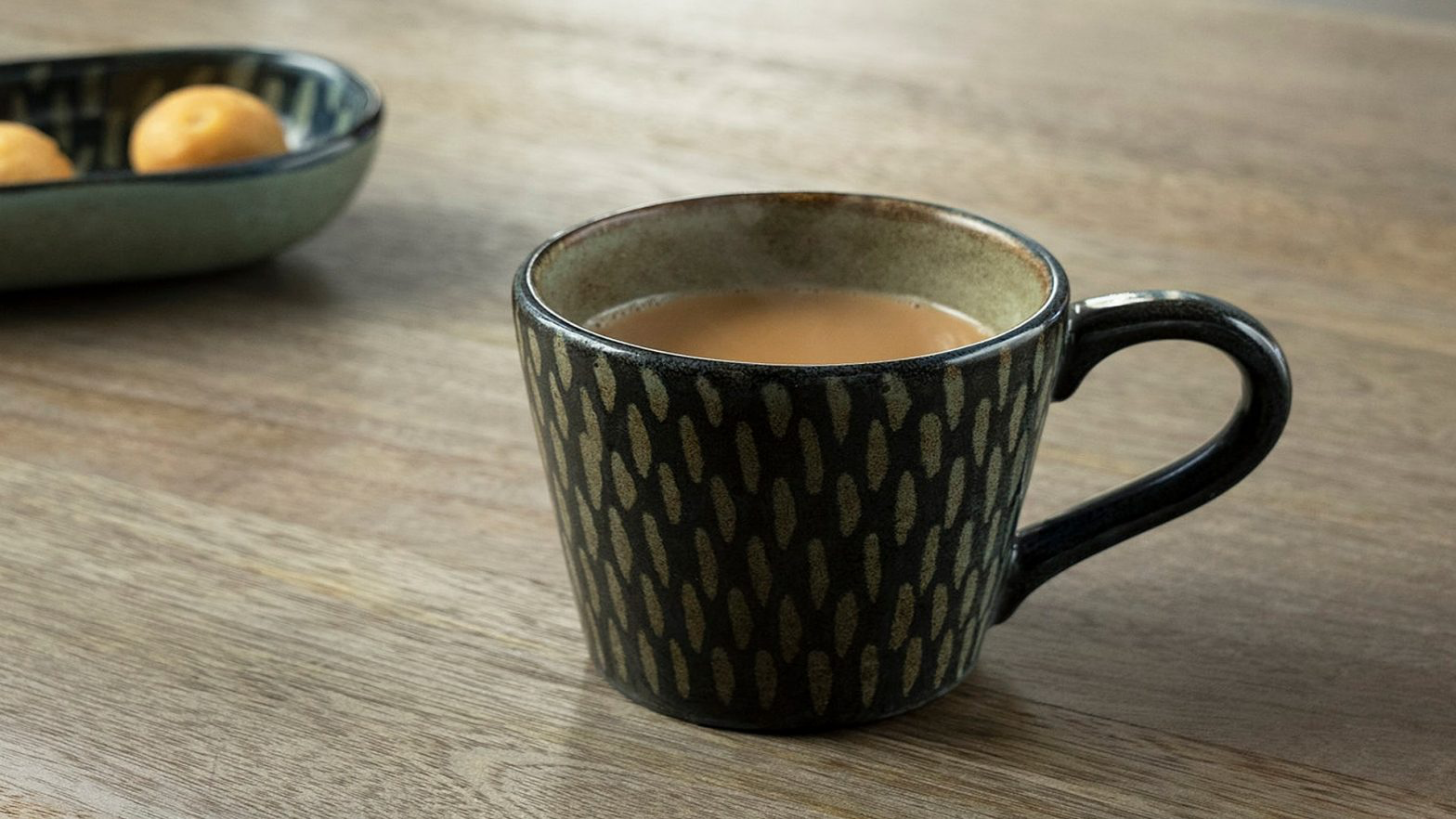 Ceramic or glass mugs: Which one is better?